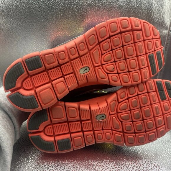 NIKE FREE 5.0 DB (GS) JAKE WOLF GREY-CRIMSON SZ 5.5Y-WOMENS SZ 7 - Picture 10 of 11